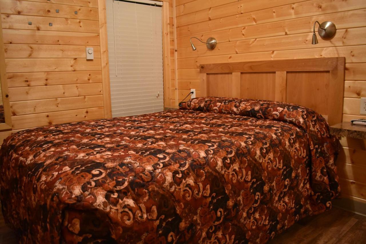 Tall Chief Camping Resort Cottage 1 Pleasant Hill Exterior photo
